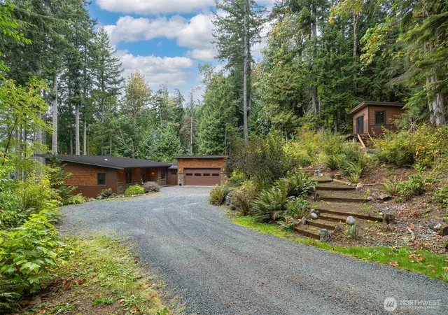 Photo 3 of Single family home for sale at 4179 Stoney Brk Ln, Bellingham, WA 98229 | MLS# NWM2593735 | Listing updated on 2026-10-19