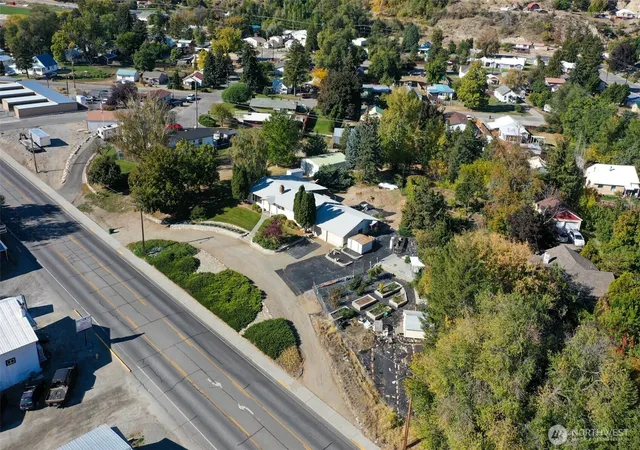 Photo 3 of Single family home for sale at 456 Okoma Dr, Omak, WA 98841 | MLS# NWM2593745 | Listing updated on 2026-10-13