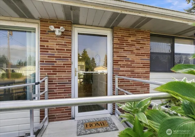 Photo 3 of Single family home for sale at 2105 General Anderson Ave, Vancouver, WA 98661 | MLS# NWM2593751 | Listing updated on 2026-10-16
