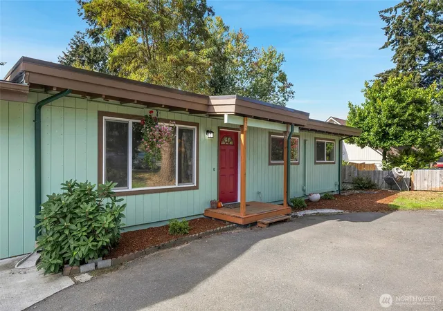 Photo 1 of Single family home for sale at 23303 100th Avenue SE, Kent, WA 98031 | MLS# NWM2593756 | Listing updated on 2026-10-15