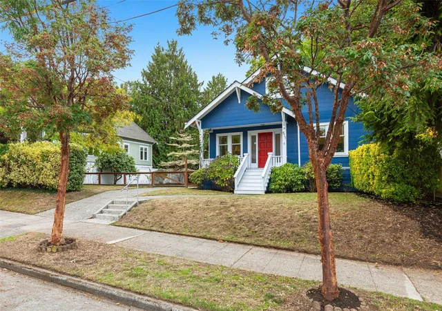 Photo 1 of Single family home for sale at 511 N 83rd Street, Seattle, WA 98103 | MLS# NWM2593758 | Listing updated on 2026-10-16