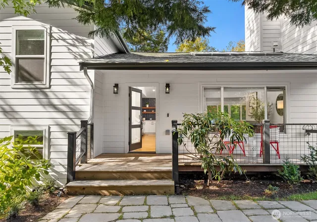 Photo 3 of Single family home for sale at 689 Pierce Ct NW, Bainbridge Island, WA 98110 | MLS# NWM2593763 | Listing updated on 2026-10-20