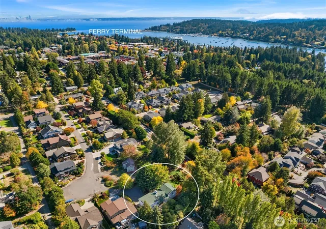 Photo 1 of Single family home for sale at 689 Pierce Ct Nw, Bainbridge Island, WA 98110 | MLS# NWM2593763 | Listing updated on 2026-10-20