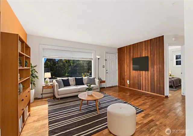 Photo 4 of Single family home for sale at 3016 SW Roxbury St, Seattle, WA 98126 | MLS# NWM2593770 | Listing updated on 2026-10-16