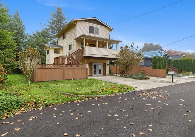 Single family home for sale at 38322 SE Maple St, Snoqualmie, WA 98065 | MLS# NWM2593781