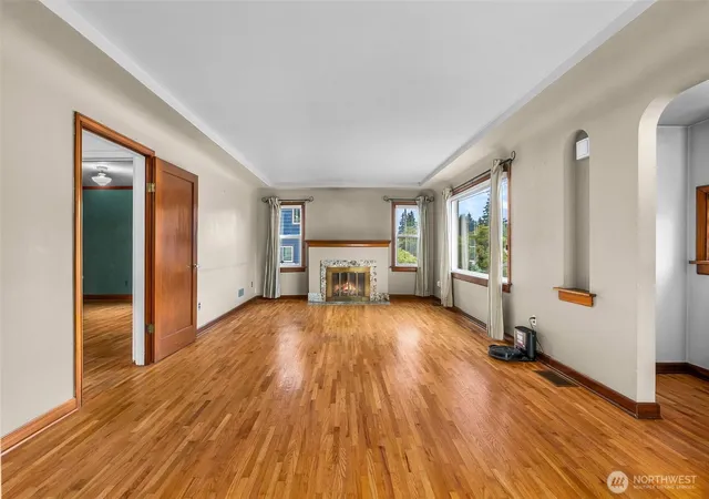 Photo 4 of Single family home for sale at 5002 6th Avenue, Tacoma, WA 98406 | MLS# NWM2593804 | Listing updated on 2026-10-18