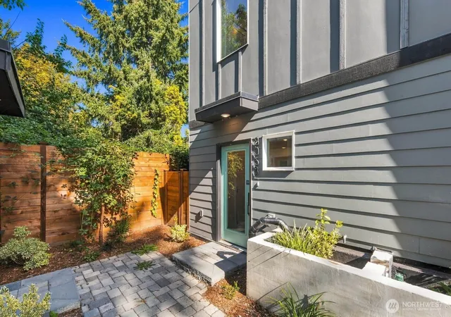 Photo 1 of Townhouse for sale at 806 S B Rose St, Seattle, WA 98108 | MLS# NWM2593806 | Listing updated on 2026-10-13