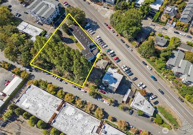 Photo 2 of Multi family home for sale at 2600 Thorndyke Ave W, Seattle, WA 98199 | MLS# NWM2593827 | Listing updated on 2026-10-13