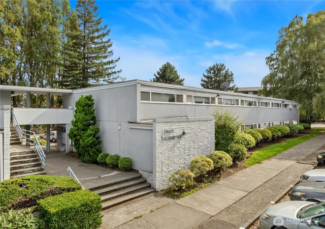 Photo 3 of Multi family home for sale at 2600 Thorndyke Ave W, Seattle, WA 98199 | MLS# NWM2593827 | Listing updated on 2026-10-13