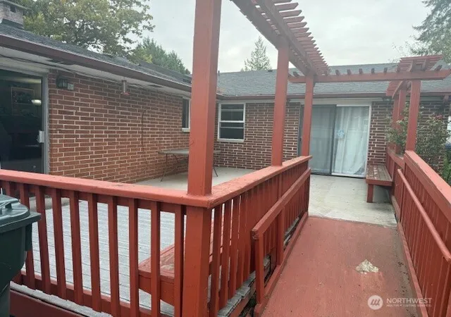 Photo 3 of Single family home for sale at 11605 Se 258th Street, Kent, WA 98030 | MLS# NWM2593832 | Listing updated on 2026-10-14