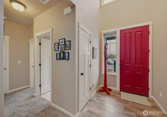 Photo 3 of Single family home for sale at 4700 W Hawk St, Moses Lake, WA 98837 | MLS# NWM2593838 | Listing updated on 2026-10-13
