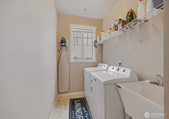Photo 4 of Single family home for sale at 4700 W Hawk St, Moses Lake, WA 98837 | MLS# NWM2593838 | Listing updated on 2026-10-13