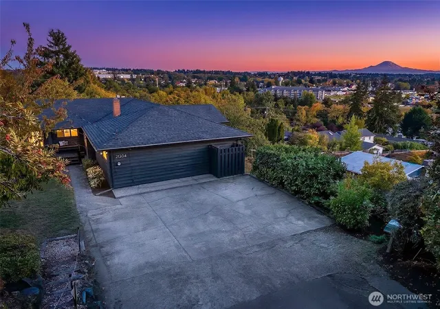 Single family home for sale at 21304 5th Avenue S, Des Moines, WA 98198 | MLS# NWM2593842