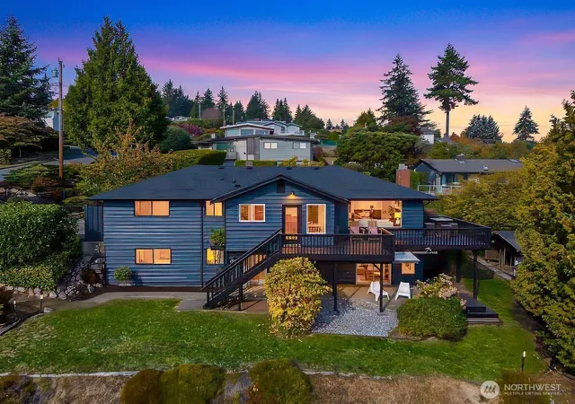 Photo 1 of Single family home for sale at 21304 5th Avenue S, Des Moines, WA 98198 | MLS# NWM2593842 | Listing updated on 2026-10-15