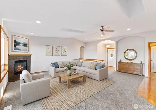 Photo 4 of Sale Pending at 2927 Viewmont Pl, Camano Island, WA 98282 | MLS# NWM2593843 | Listing updated on 2026-10-19