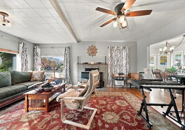 Photo 4 of Single family home for sale at 405 E Nixon Ave, Chelan, WA 98816 | MLS# NWM2593848 | Listing updated on 2026-10-22