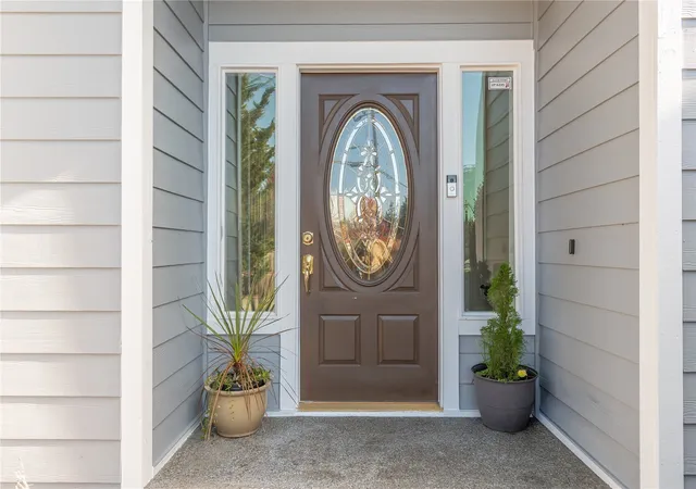 Photo 3 of Single family home for sale at 7804 Chambers Crk Rd W, University Place, WA 98467 | MLS# NWM2593867 | Listing updated on 2026-10-25