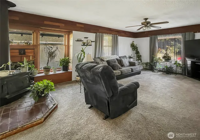 Photo 4 of Single family home for sale at 833 S Tower Ave, Centralia, WA 98531 | MLS# NWM2593868 | Listing updated on 2026-10-14