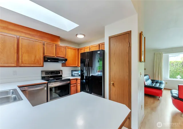Photo 4 of Single family home for sale at 1006 S 23rd Street, Renton, WA 98055 | MLS# NWM2593881 | Listing updated on 2026-10-14