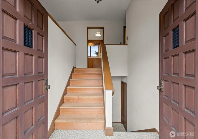Photo 2 of Sale Pending at 20120 106th Avenue Ne, Bothell, WA 98011 | MLS# NWM2593885 | Listing updated on 2026-10-16