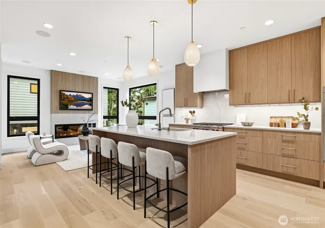 Photo 2 of Single family home for sale at 11405 Northeast 91st, Kirkland, WA 98033 | MLS# NWM2593921 | Listing updated on 2026-10-16