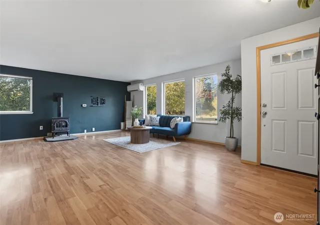 Photo 4 of Single family home for sale at 81 E Wokojance Ln, Shelton, WA 98584 | MLS# NWM2593930 | Listing updated on 2026-10-14