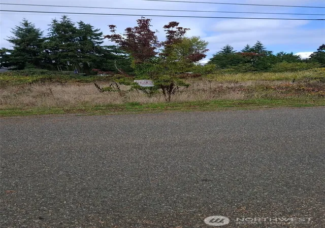 Photo 4 of Land for sale at 4101 King St E, Tacoma, WA 98446 | MLS# NWM2593939 | Listing updated on 2026-10-14