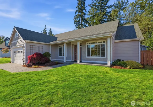 Photo 4 of Single family home for sale at 831 Spieden Ln, Bellingham, WA 98229 | MLS# NWM2593941 | Listing updated on 2026-10-17