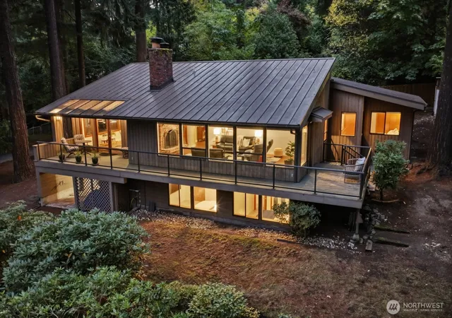 Photo 1 of Single family home for sale at 4786 NE 178th Street, Lake Forest Park, WA 98155 | MLS# NWM2593951 | Listing updated on 2026-10-18