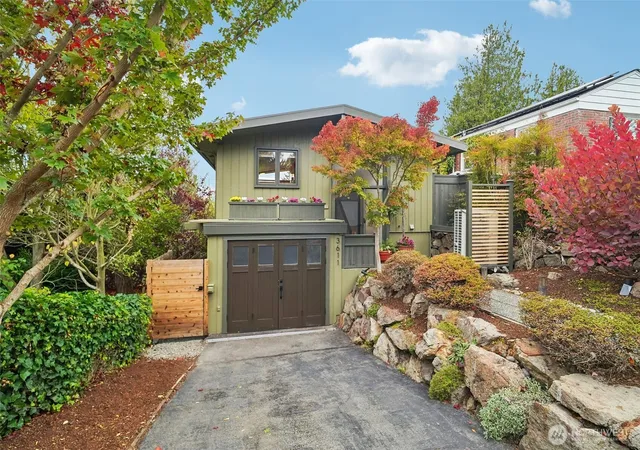 Single family home for sale at 3611 30th Avenue W, Seattle, WA 98199 | MLS# NWM2593956