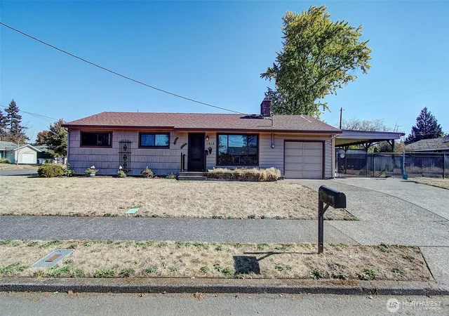 Single family home for sale at 1915 General Anderson Ave, Vancouver, WA 98661 | MLS# NWM2593957