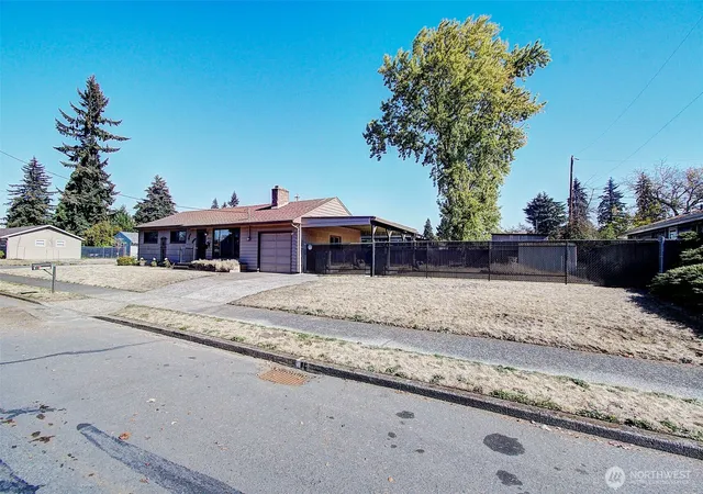 Photo 1 of Single family home for sale at 1915 General Anderson Ave, Vancouver, WA 98661 | MLS# NWM2593957 | Listing updated on 2026-10-16