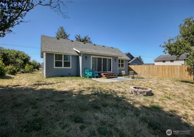 Photo 3 of Single family home for sale at 998 Point Brown Ave Se, Ocean Shores, WA 98569 | MLS# NWM2593961 | Listing updated on 2026-10-14