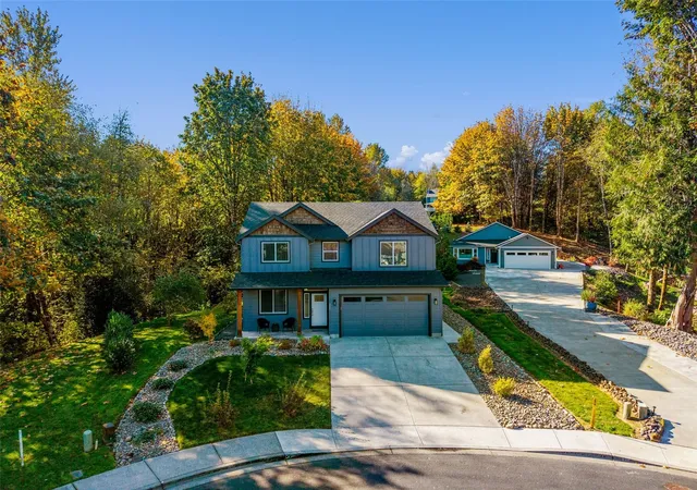 Photo 1 of Single family home for sale at 300 Shoreview Dr, Kelso, WA 98626 | MLS# NWM2593962 | Listing updated on 2026-10-26
