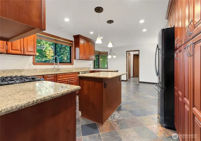 Photo 3 of Single family home for sale at 8825 32nd Street E, Edgewood, WA 98371 | MLS# NWM2593967 | Listing updated on 2026-10-19