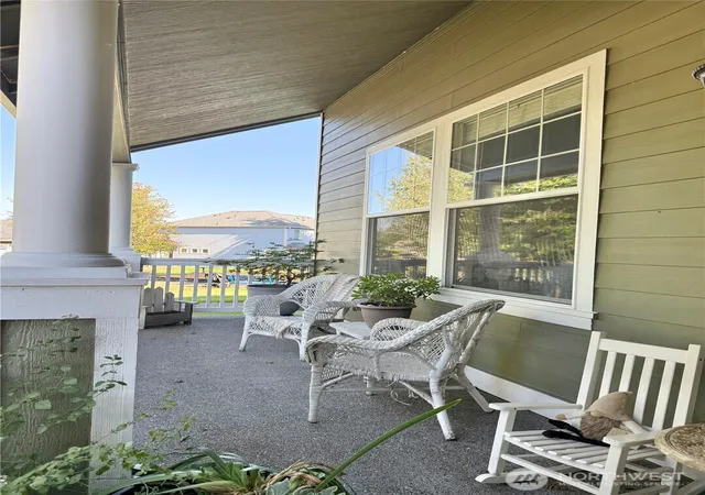 Photo 3 of Single family home for sale at 6214 Perry Ave Se, Auburn, WA 98092 | MLS# NWM2593976 | Listing updated on 2026-10-24