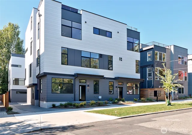 Townhouse for sale at 715 15th Avenue #A, Seattle, WA 98122 | MLS# NWM2593989 | Listing updated on 2026-10-15