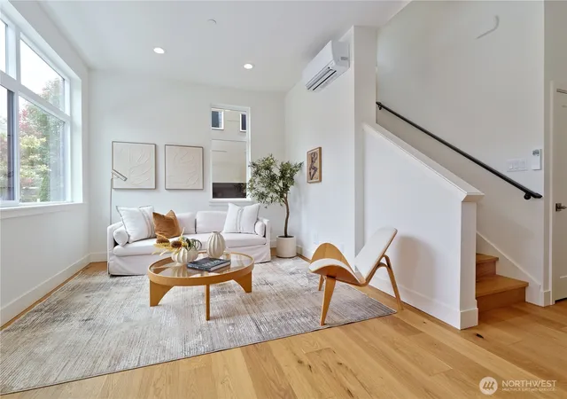 Photo 4 of Townhouse for sale at 715 15th Avenue #A, Seattle, WA 98122 | MLS# NWM2593989 | Listing updated on 2026-10-15