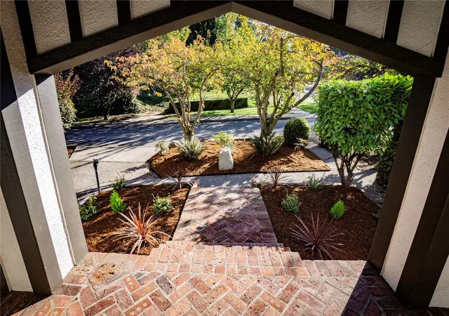 Photo 1 of Single family home for sale at 702 11th Avenue SE, Olympia, WA 98501 | MLS# NWM2593997 | Listing updated on 2026-10-20