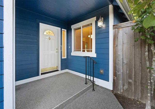 Photo 3 of Single family home for sale at 8038 Kenton Ln SE, Tumwater, WA 98501 | MLS# NWM2593999 | Listing updated on 2026-10-26