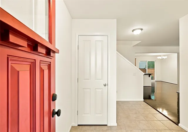 Photo 3 of Condo for sale at 19423 Meridian Pl W, Bothell, WA 98012 | MLS# NWM2594001 | Listing updated on 2026-10-22