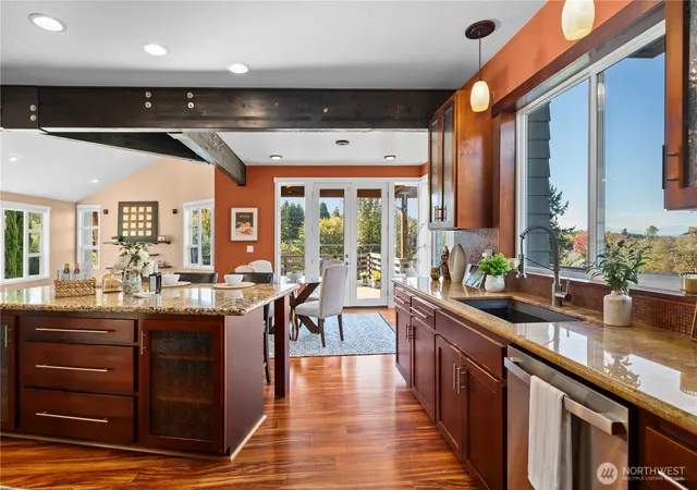 Photo 4 of Single family home for sale at 811 21st Avenue SW, Puyallup, WA 98371 | MLS# NWM2594007 | Listing updated on 2026-10-18
