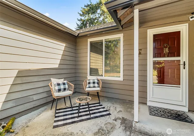 Photo 3 of Single family home for sale at 6024 145th Street SE, Everett, WA 98208 | MLS# NWM2594026 | Listing updated on 2026-10-14
