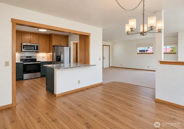 Photo 4 of Single family home for sale at 136 West St, Leavenworth, WA 98826 | MLS# NWM2594035 | Listing updated on 2026-10-14