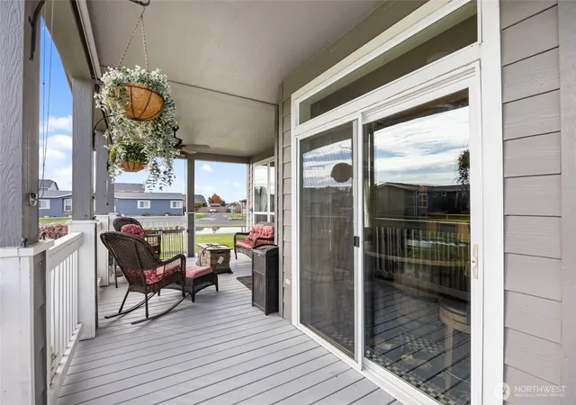 Photo 3 of Manufactured home for sale at 1701 E Burr Ave #32, Moses Lake, WA 98837 | MLS# NWM2594051 | Listing updated on 2026-10-19