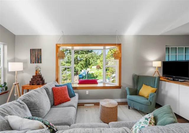 Photo 4 of Single family home for sale at 3418 Lindsay Ave, Bellingham, WA 98229 | MLS# NWM2594055 | Listing updated on 2026-10-23