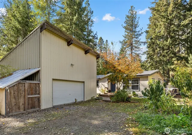 Photo 1 of Single family home for sale at 81 Ermine Loop, Cle Elum, WA 98922 | MLS# NWM2594060 | Listing updated on 2026-10-14