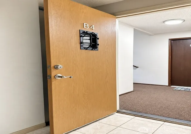 Photo 2 of Condo for sale at 32110 45th Place Sw #B-4, Federal Way, WA 98023 | MLS# NWM2594063 | Listing updated on 2026-10-20