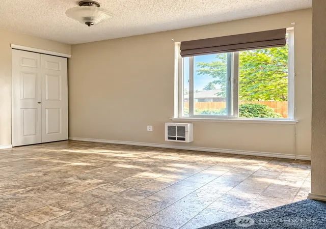 Photo 4 of Condo for sale at 32110 45th Place SW #B-4, Federal Way, WA 98023 | MLS# NWM2594063 | Listing updated on 2026-10-20