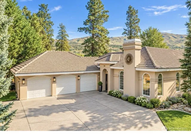 Single family home for sale at 609 Desert Cyn Blvd, Orondo, WA 98843 | MLS# NWM2594069